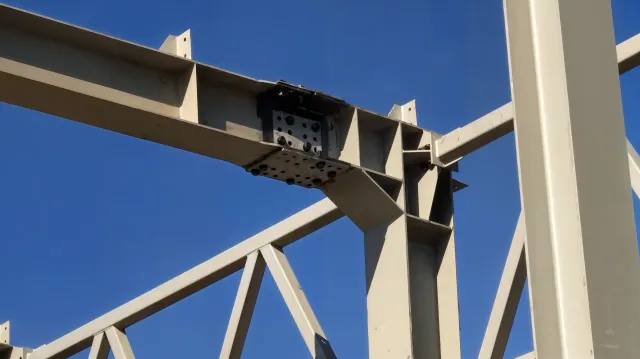 Экономическая эффективность различных типов соединений в металлоконструкциях