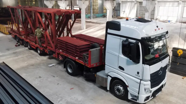 Как перевозить крупногабаритные металлические конструкции